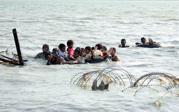 COLOMBO - Tamil Tijgers houden burgers op het water in gijzeling bij gevechten tegen regeringstroepen. Foto EPA