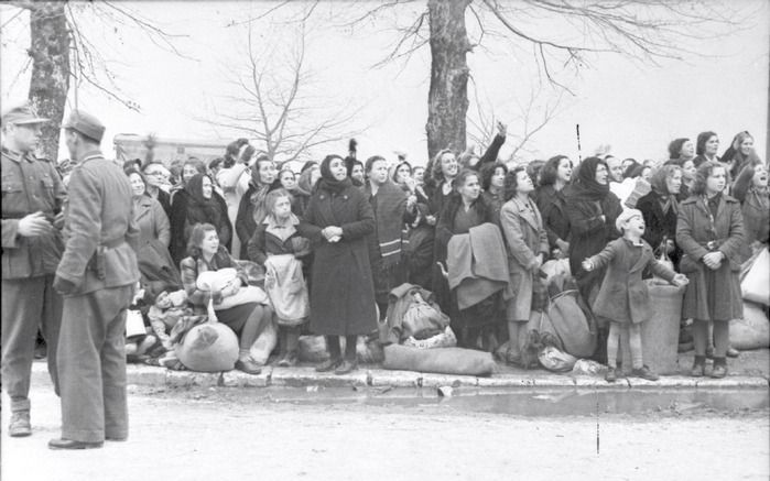 AMSTERDAM (ANP) – De in veel landen verboden antisemitische nazifilm Jud Süss uit 1940 wordt op zondag 18 oktober eenmalig in Amsterdam vertoond. De vertoning in bioscoop Tuschinski maakt onderdeel uit van een symposium over oorlogspropaganda van het Nede