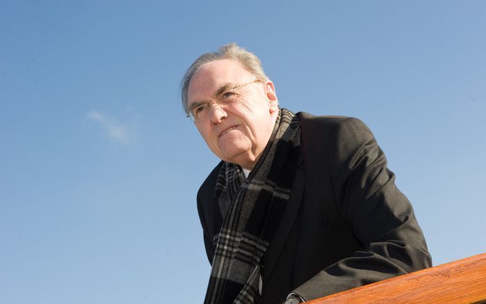 Ds. Den Butter: Aan alles knaagt de wesp