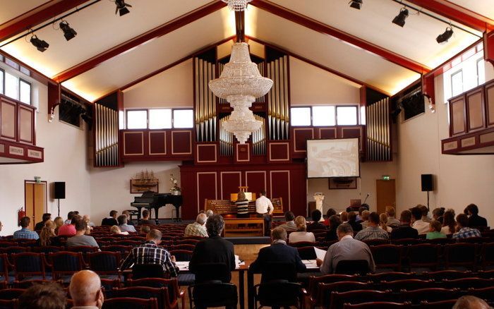 De concertzaal bij Johannus Orgelbouw in Ede tijdens een eerdere editie van het concours. beeld RD