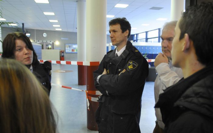 BREDA - De leerlingen van het Florijn College aan de Wilhelminasingel in Breda zijn naar huis gestuurd na een steekpartij waarbij een jongen gewond raakte. Het slachtoffer verkeert buiten levensgevaar. Het schoolbestuur heeft een verklaring aan de leerlin