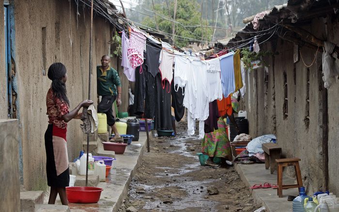 Wereldwijd beschikken steeds meer mensen over schoon drinkwater, maar er moet nog veel gedaan worden om de 2,5 miljard mensen te helpen die onder onhygiënische omstandigheden leven. Dat staat in een donderdag verschenen rapport van Unicef en de Wereldgezo