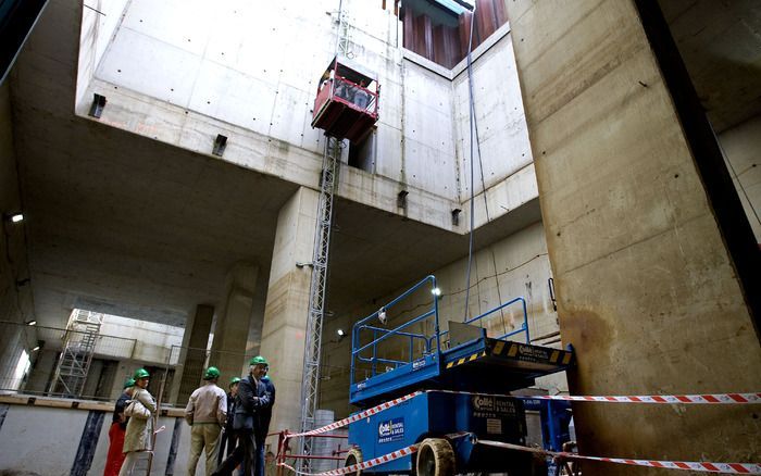 Het diepste punt van de Noord–Zuidlijn in Amsterdam is bereikt. Foto ANP