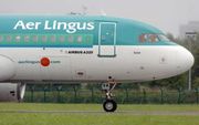 De Ierse luchtvaartmaatschappij Ryanair heeft haar bod van ongeveer 750 miljoen euro op de eveneens Ierse branchegenoot Aer Lingus ingetrokken. foto EPA