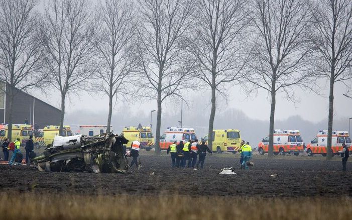 HAARLEMMERMEER – Een maand na de vliegtuigcrash bij Schiphol, gaat de psycho–sociale hulpverlening aan de nabestaanden en inzittenden nog steeds door. Ook omwonenden, hulpverleners en scholen in de omgeving krijgen nog altijd ondersteuning bij de verwerki