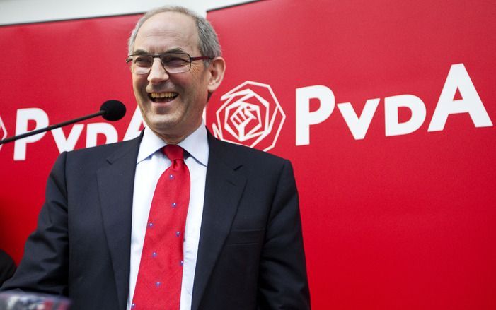 AMSTERDAM - Burgemeester Job Cohen is vrijdagmiddag per direct opgestapt als burgemeester van Amsterdam. Hij wordt de nieuwe lijsttrekker van de PvdA. Foto ANP