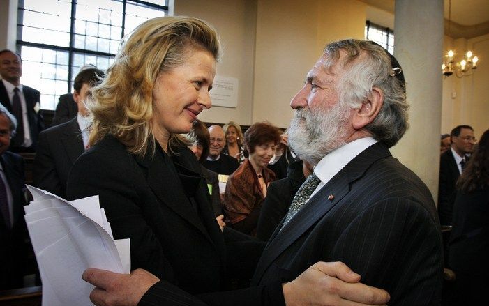 Lubbers en prinses Mabel hadden dinsdag in Den Haag tijdens het afscheidssymposium van Awraham Soetendorp niets dan lovende woorden voor de bekendste rabbijn van Nederland. Foto ANP