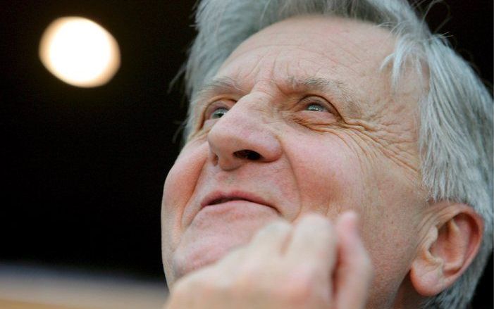 Trichet verlaagt rente niet. De Europese Centrale Bank (ECB) handhaaft zijn belangrijkste rentetarief, de herfinancieringsrente, op 4 procent. Foto EPA