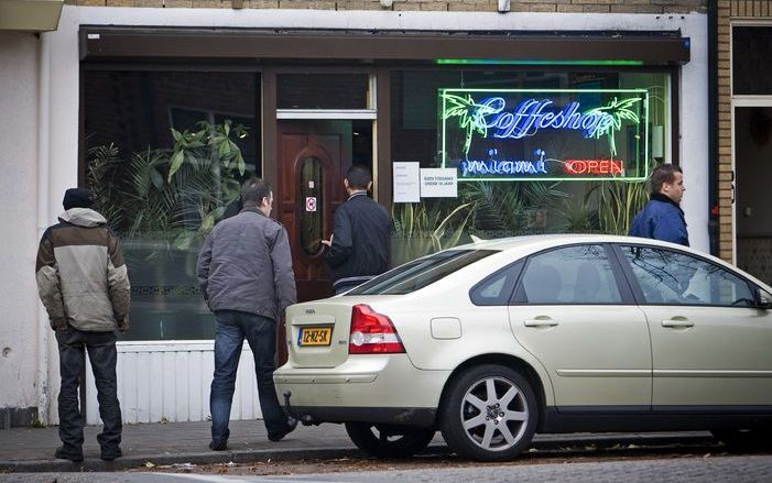 Volgens een peiling wil 36 procent van de Nederlanders coffeeshops sluiten. Foto ANP