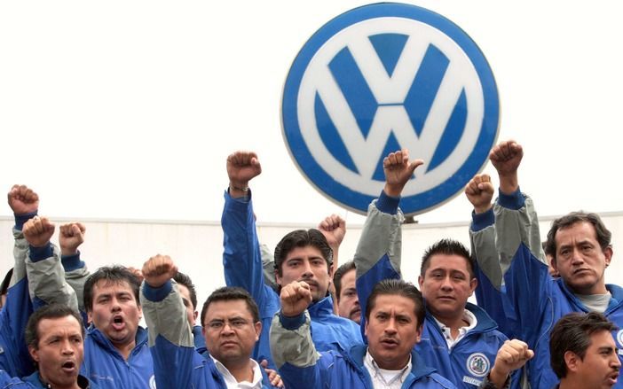 WOLFSBURG - VW neemt mogelijk een belang in Suzuki van 10 procent. Foto EPA