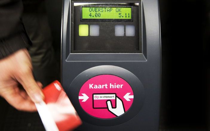 Het openbaar vervoer in de gemeente Utrecht is met de OV-chipkaart 19 procent duurder dan met de strippenkaart. Foto ANP