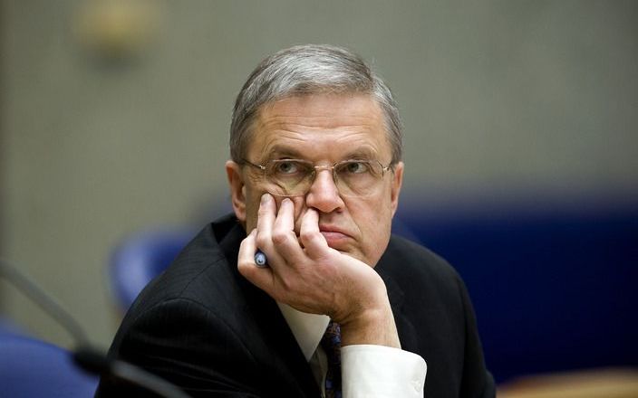 Minister Ernst Hirsch Ballin (Binnenlandse Zaken) ziet af van een andere verdeling van de politie over het land. Foto ANP