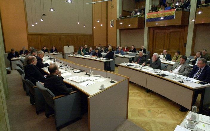 „Raadsleden moeten aan kritische zelfreflectie doen. Dit kan leiden tot een professionelere houding binnen een beperkter aantal uren.” Foto Roel Dijkstra