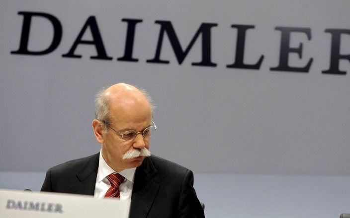 Daimlertopman Dieter Zetsche verwacht eind 2009 een verbetering in de autoverkoop. Foto EPA