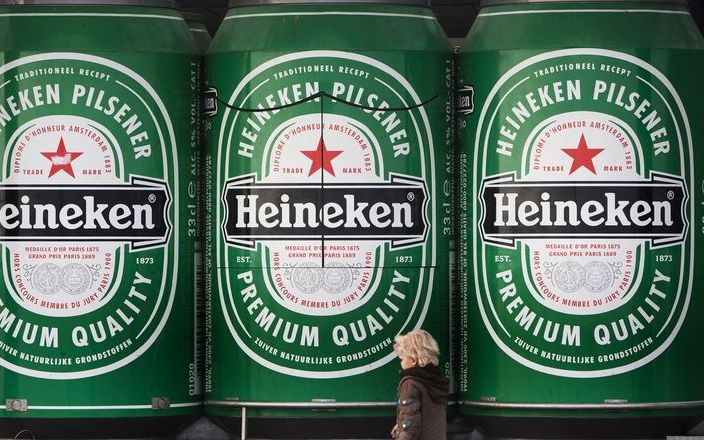 AMSTERDAM - Bierbrouwer Heineken presteert beter dan verwacht. De omzet kwam uit op 7,15 miljard euro, tegen 6,41 miljard een jaar eerder. Foto ANP