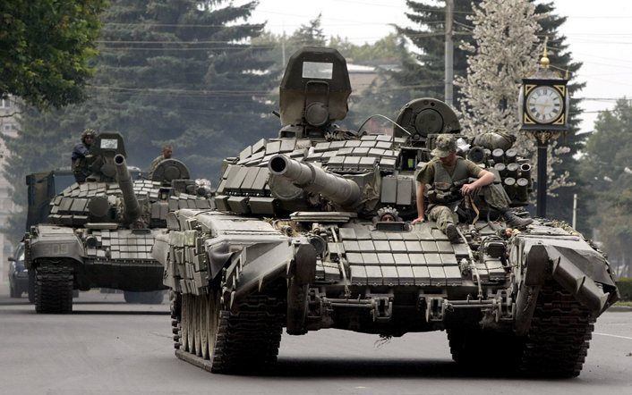 Georgische tanks in de straten van Gori. Foto EPA