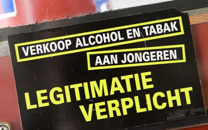 DELFT – Het aantal kinderen dat met spoed is opgenomen in een ziekenhuis na overmatig alcoholgebruik is vorig jaar met 13 procent gestegen naar 337 kinderen. Foto ANP