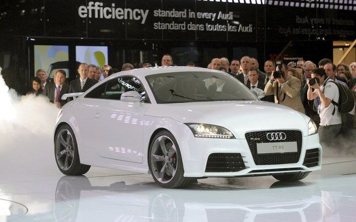 Audi draaide in 2008 een uitstekend jaar. Op de foto de presentatie van de nieuwe Audi TT RS op de autobeurs in Geneve. Foto EPA