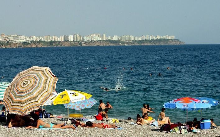 Door de financiële problemen van BeachHolidays valt voor ruim 5800 mensen de naar Turkije geboekte vakantie in het water. Foto EPA