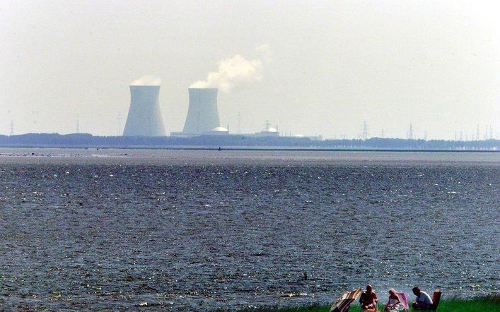 DEN HAAG – De Tweede Kamer hervat voorlopig niet het debat over de Westerschelde dat vorige week donderdagavond werd opgeschort, omdat minister Verburg (LNV) onwel werd. Foto ANP