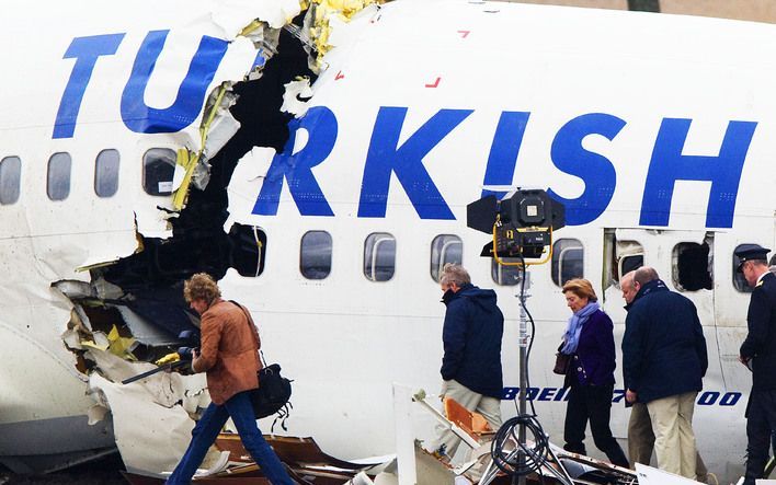 AMSTERDAM - De Onderzoeksraad voor Veiligheid (OVV) maakt woensdagmiddag de eerste resultaten bekend van het onderzoek naar het neerstorten van de Boeing 737–800 van Turkish Airlines bij Schiphol vorige week. Foto ANP