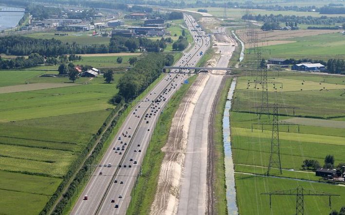 Verbreding van de A2. Het kabinet wil binnen een jaar op nog dertig locaties beginnen met wegverbreding. Foto ANP