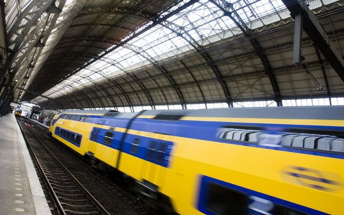 De Gereformeerde Gemeenten hebben in een brief aan de directie van de Nederlandse Spoorwegen (NS) protest aangetekend tegen de bijdrage van de NS aan de landelijke campagne ”Nederland Leest”. Foto ANP