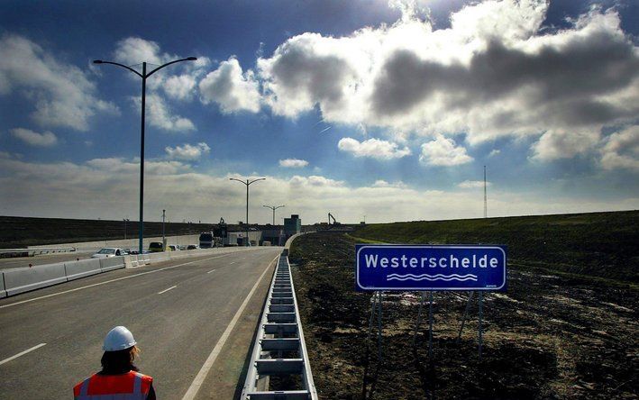 ELLEWOUTSDIJK - De ingang van de Westerscheldetunnel. Foto ANP