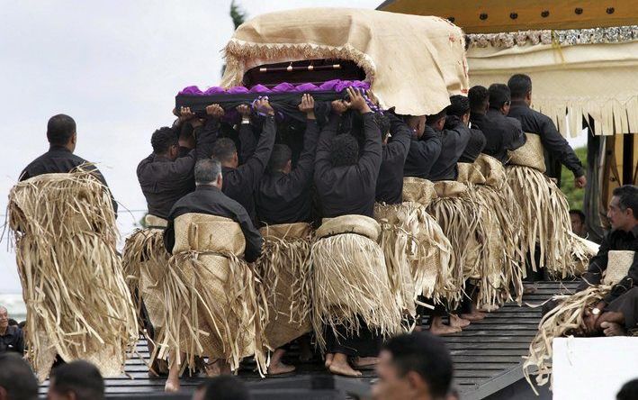 NUKU’ALOFA - De begrafenis van koning Taufa’ahau Tupou IV, 19 september 2006. Foto EPA