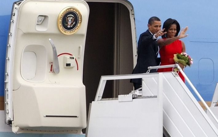 Obama voor vertrek van vliegveld Vnukovo II in Moskou. Foto EPA