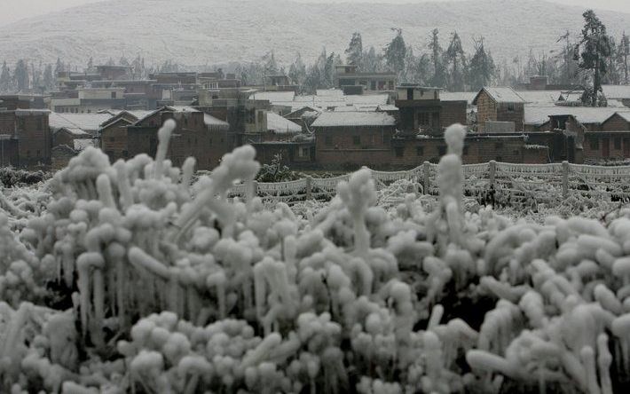 China werd getroffen door de ergste sneeuwstorm sinds vijftig jaar. Foto EPA