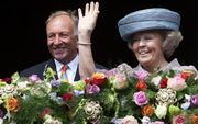 Koningin Beatrix en de burgemeester van Middelburg. Foto ANP