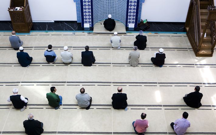 De Marokkaanse gemeenschap in Nederland maakt zich zorgen over een reis van imams naar hun vaderland. Zeker veertig imams zouden vrijdag op verzoek van Rabbat zijn teruggekeerd naar Marokko. Foto ANP