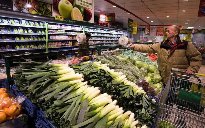 APELDOORN – De Apeldoornse supermarkten die onder de vlag van avondwinkel iedere zondag open zijn, mogen waarschijnlijk ook de komende twaalf maanden op zondag hun winkeldeuren openen. Dat heeft het Apeldoornse college van B en W woensdag gezegd. Foto ANP