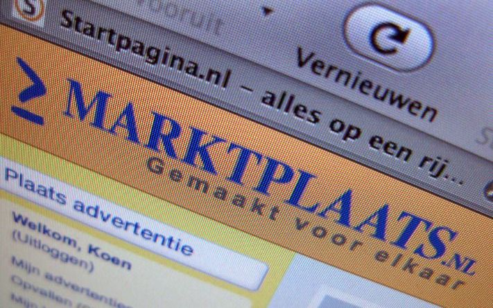 AMSTERDAM – Kopers op marktplaats.nl hoeven voortaan niet meer bang te zijn dat zij kunnen fluiten naar hun geld als de verkoper van een boek, cd of telefoon het beloofde product niet levert. Foto ANP