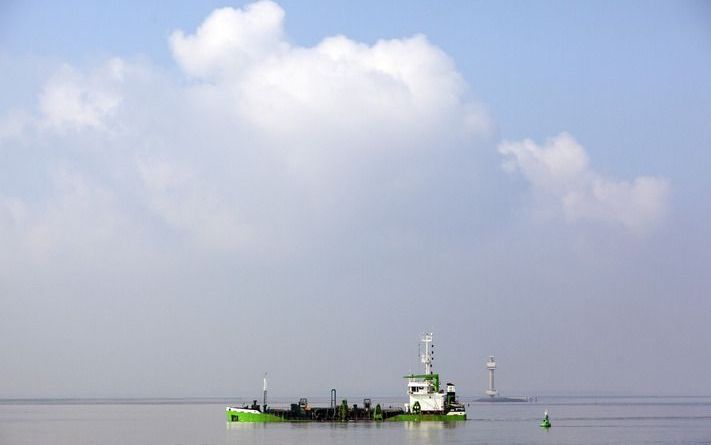 De Nederlandse ambassadeur in België moet uitleg geven over het tijdschema voor uitdieping van de Westerschelde. Foto ANP