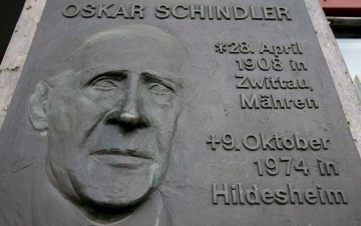 Een herdenkingsplaquette voor Oskar Schindler. Foto EPA.