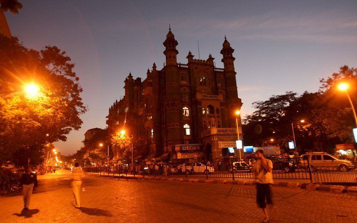 De militanten die dood en verderf hebben gezaaid in de Indiase stad Bombay, komen uit buurland Pakistan. Dat heeft een hooggeplaatste Indiase militaire functionaris donderdag gezegd. Foto EPA