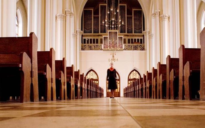 „Christenen moeten een tegencultuur vormen. Dat beperkt zich bepaald niet tot afwijzing van de vrouw in het ambt.” beeld Fotolia