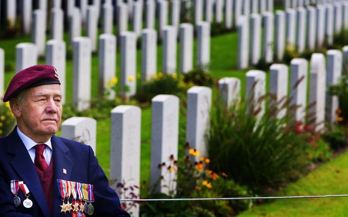 ARNHEM – De 65e herdenking van de Slag om Arnhem kan komende september rekenen op veel belangstelling van veteranen. Dat meldde de organiserende stichting Lest We Forget maandag. Foto ANP