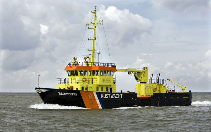 LAUWERSOOG - Een schip van de Kustwacht. - Foto ANP