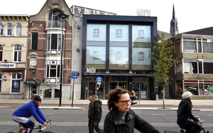 Het omstreden Midi Theater in Tilburg. Foto ANP