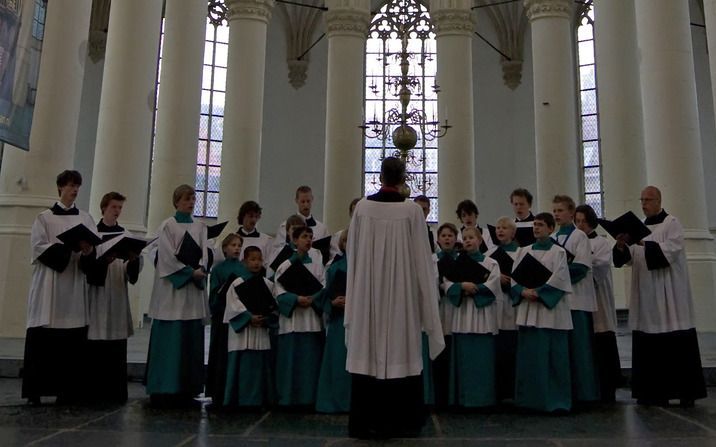 Het Roder Jongenskoor verzorgt al 25 jaar op Engelse leest geschoeide koorzang in eigen land. Sinds maart 2006 is Rintje te Wies de dirigent. beeld Roder Jongenskoor