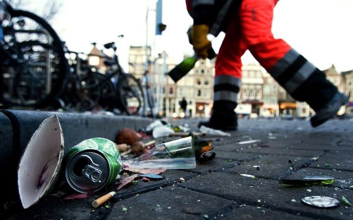 In de stad Utrecht gingen zeker twintig auto’s in vlammen op, in de regio waren het er in totaal dertig. Foto ANP