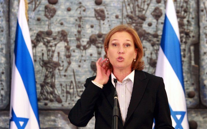 JERUZALEM - Tzipi Livni heeft de Israëlische president Peres zondag meegedeeld dat ze er niet in is geslaagd een kabinet te vormen. De Kadimaleider heeft alle mogelijkheden onderzocht om tot een coalitie te komen, meldde ze. Traditiegetrouw kwamen de Arab