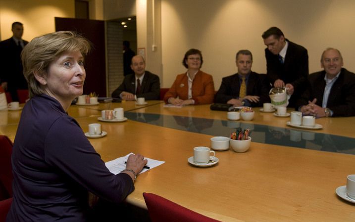 DEN HAAG - Minister ter Horst spreekt vrijdag op het ministerie van Binnenlandse Zaken in Den Haag met de politiebonden. Foto ANP