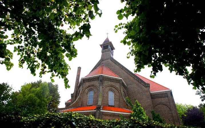 TILBURG – De gemeente Tilburg verricht deze week geluidsmetingen bij de Heilige Margarita Mariakerk van pastoor Harm Schilder aan de Ringbaan West. Foto ANP