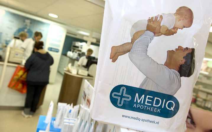 RIJSWIJK – De actie ’Ik geef (om) zorg!’ van de Nederlandse apothekers heeft in totaal een half miljoen handtekeningen opgeleverd. Deze worden woensdag afgeleverd bij minister Klink van het ministerie van Volksgezondheid, Welzijn en Sport (VWS). Foto ANP