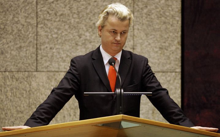 PVV-leider Wilders staat de Kamer te woord tijdens het spoeddebat naar aanleiding van het verschijnen van de film Fitna van Wilders. Foto ANP.