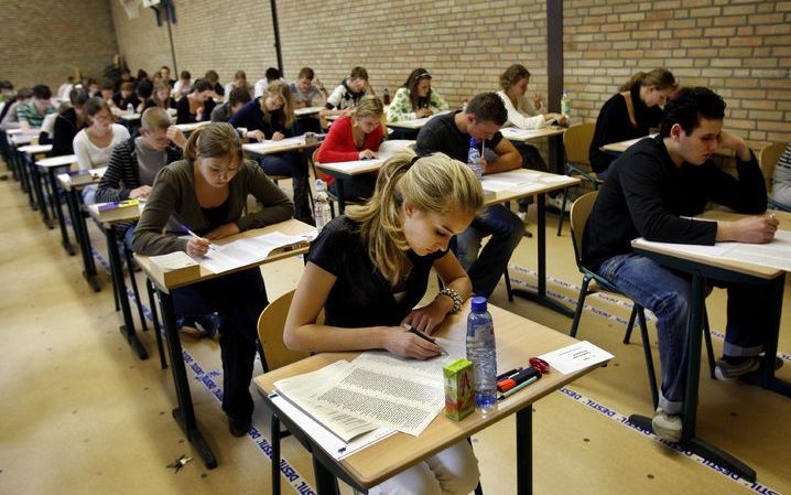 Leerlingen in de hoogste klas van de havo hebben dit jaar beter gepresteerd bij de centrale examens. Foto ANP